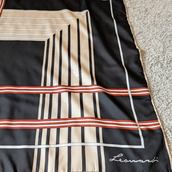 Rare Vintage Leonardo Scarf - Picture 11 of 15
